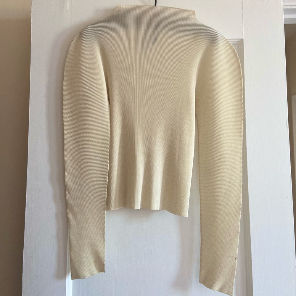 COPY - Issey Miyake ivory pleats please size 3